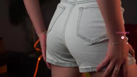 Tess online show from 06.03.26