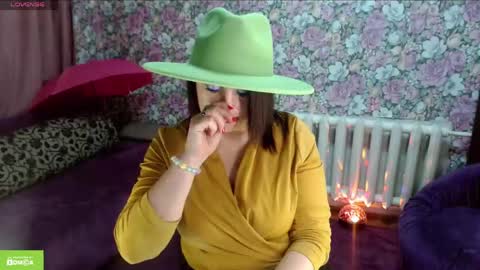 Snapshot of brunette7786 chatting on 05.03.26 Julia online show from 05.03.26
