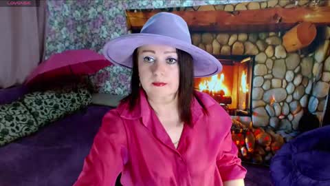 Snapshot of brunette7786 chatting on 05.22.26 Julia online show from 05.22.26