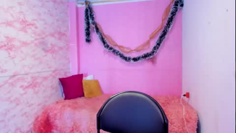 Snapshot of brunette_sasha chatting on 12.26.24 Sasha Brunette online show from 12.26.24