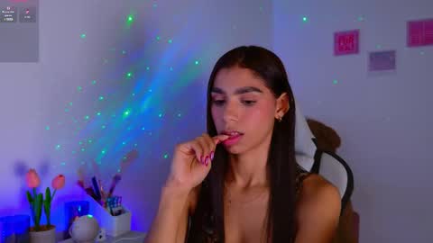 SARAH  online show from 12.01.25