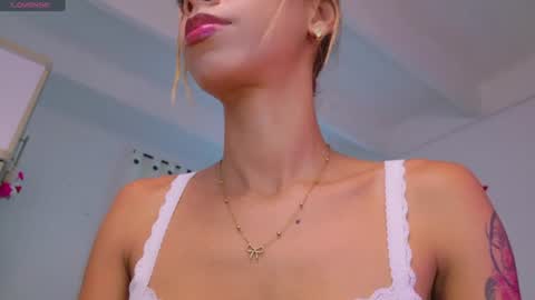 SARAH  online show from 08.04.26