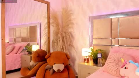 Snapshot of brunettklaryss chatting on 09.20.25 Brenda online show from 09.20.25