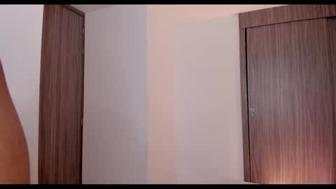 Snapshot of brunnahart chatting on 12.29.24     online show from 12.29.24