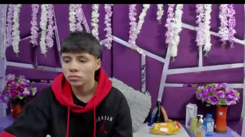 Snapshot of bruno_cruz chatting on 02.13.26 Bruno Cruz online show from 02.13.26