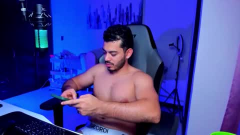 Snapshot of bruno_diaz31 chatting on 05.18.26 Bruno online show from 05.18.26