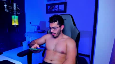 Snapshot of bruno_diaz31 chatting on 07.17.26 Bruno online show from 07.17.26