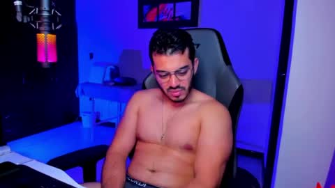 Snapshot of bruno_diaz31 chatting on 07.23.26 Bruno online show from 07.23.26