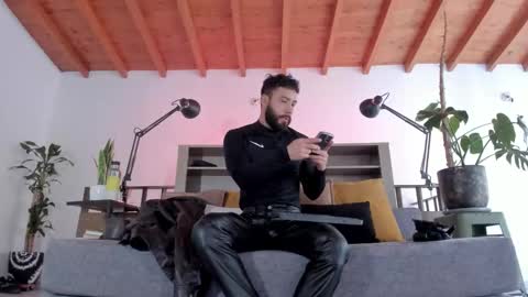 Snapshot of bruno_woods chatting on 02.16.26 Andres Suarez online show from 02.16.26