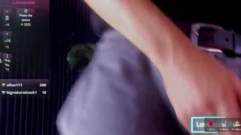 Snapshot of bry_dalton chatting on 11.08.25 Bry Dalton online show from 11.08.25