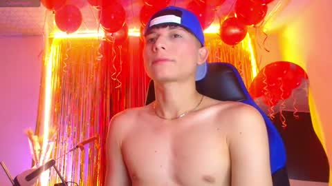 Snapshot of bryam_hot chatting on 09.24.25 BRYAM INDEPENDENT MODEL online show from 09.24.25