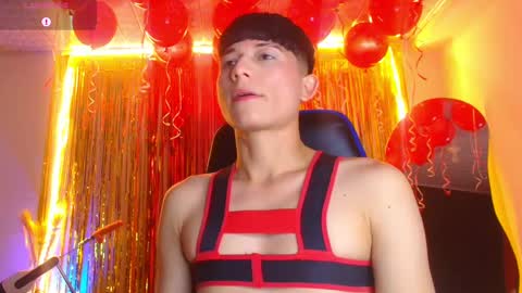 Snapshot of bryam_hot chatting on 09.26.25 BRYAM INDEPENDENT MODEL online show from 09.26.25