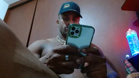 Enjoy the best muscle straws   online show from 03.07.25