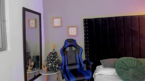 Snapshot of bryan_robayo5 chatting on 12.05.25 Bryan online show from 12.05.25