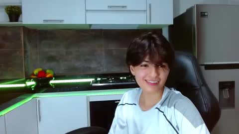 Snapshot of bryce_evans chatting on 11.24.25 B R Y C E online show from 11.24.25