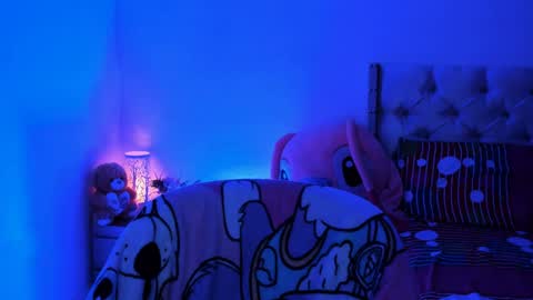 Carly     online show from 01.30.25