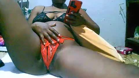 dee online show from 02.17.25