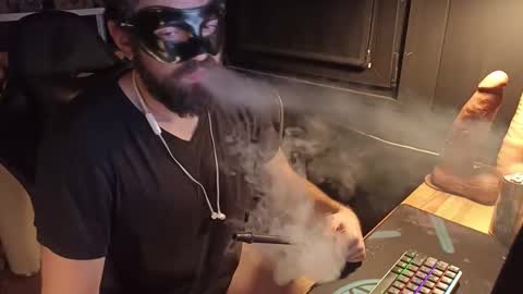 Snapshot of btarkhun chatting on 03.27.26 Anal Orgasm online show from 03.27.26