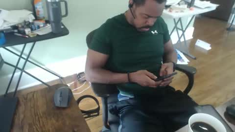 Snapshot of btd313 chatting on 04.13.26 btd313 online show from 04.13.26