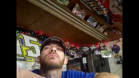 Snapshot of btown3095 chatting on 10.03.25 btown3095 online show from 10.03.25