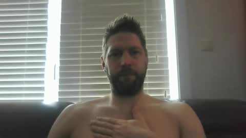 bubblebee1982 online show from 02.23.26