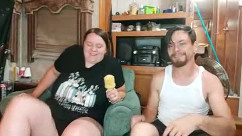 Snapshot of bubblebutt417 chatting on 06.21.26 Max candi online show from 06.21.26