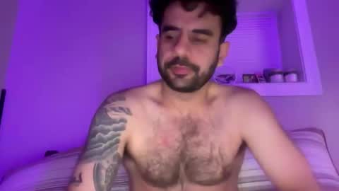 Snapshot of bubblebutt723 chatting on 11.20.25 bubblebutt723 online show from 11.20.25