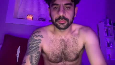 Snapshot of bubblebutt723 chatting on 11.25.25 bubblebutt723 online show from 11.25.25