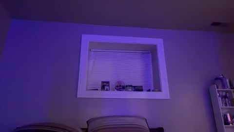 Snapshot of bubblebutt723 chatting on 12.03.25 bubblebutt723 online show from 12.03.25