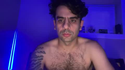 Snapshot of bubblebutt723 chatting on 12.18.25 bubblebutt723 online show from 12.18.25