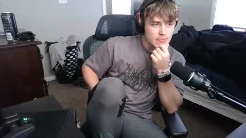 BubblebuttBdn online show from 11.16.25