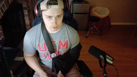BubblebuttBdn online show from 04.24.26