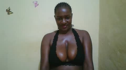 Snapshot of bubblie_bae chatting on 02.13.26 Bobbie online show from 02.13.26