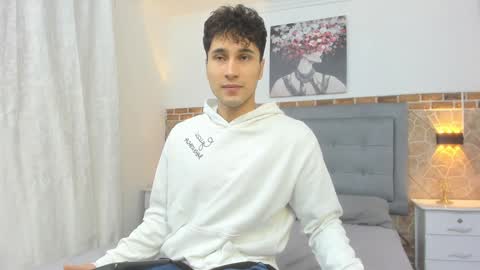 Buddy Whitte online show from 01.20.25