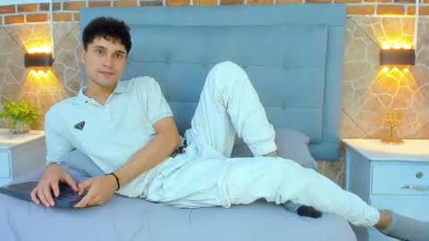 Buddy Whitte online show from 03.10.25