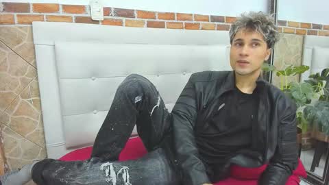 Buddy Whitte online show from 09.21.25