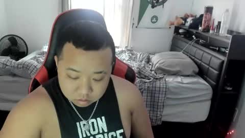 Snapshot of buffsexyman24 chatting on 02.23.25 buffsexyman24 online show from 02.23.25