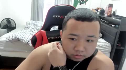 Snapshot of buffsexyman24 chatting on 02.25.25 buffsexyman24 online show from 02.25.25