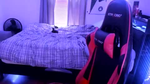 Snapshot of buffsexyman24 chatting on 02.27.25 buffsexyman24 online show from 02.27.25