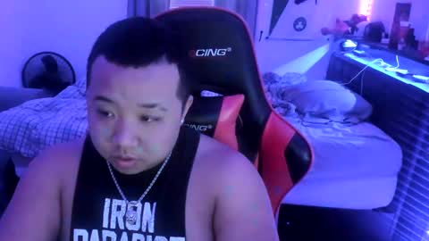 Snapshot of buffsexyman24 chatting on 03.05.25 buffsexyman24 online show from 03.05.25