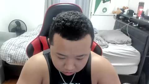 Snapshot of buffsexyman24 chatting on 03.07.25 buffsexyman24 online show from 03.07.25