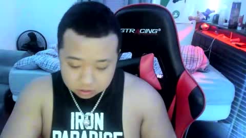 Snapshot of buffsexyman24 chatting on 03.10.25 buffsexyman24 online show from 03.10.25