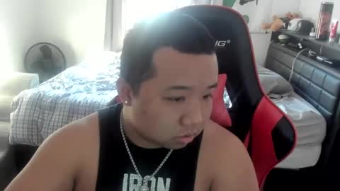 Snapshot of buffsexyman24 chatting on 03.11.25 buffsexyman24 online show from 03.11.25