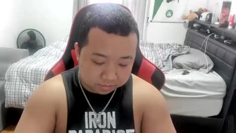 Snapshot of buffsexyman24 chatting on 03.12.25 buffsexyman24 online show from 03.12.25