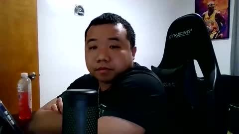 Snapshot of buffsexyman24 chatting on 03.17.26 buffsexyman24 online show from 03.17.26