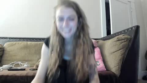 Snapshot of buffybarloe chatting on 12.21.24 Buffy online show from 12.21.24