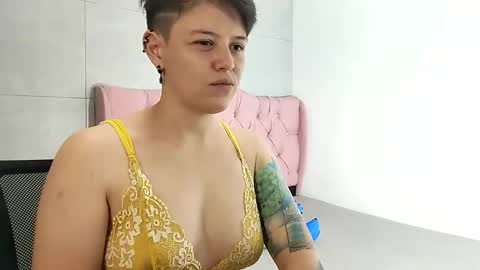 Snapshot of bug2025 chatting on 09.19.25 bug2025 online show from 09.19.25