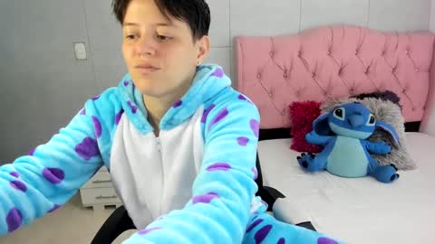 Snapshot of bug2025 chatting on 10.08.25 bug2025 online show from 10.08.25