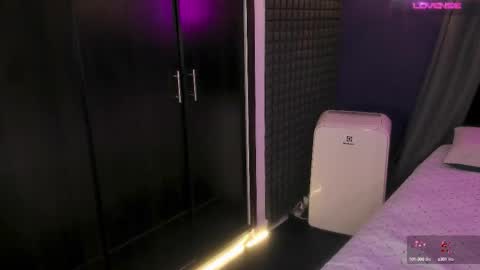 Bunny and The Rock online show from 09.17.25