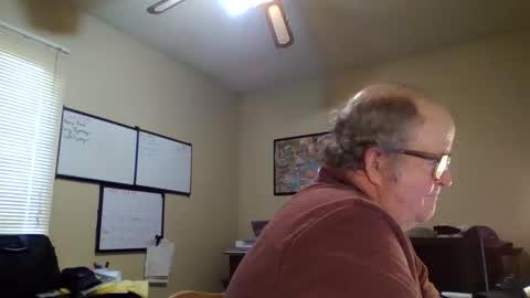 Snapshot of bullfrogg5050 chatting on 11.06.25 bullfrogg5050 online show from 11.06.25